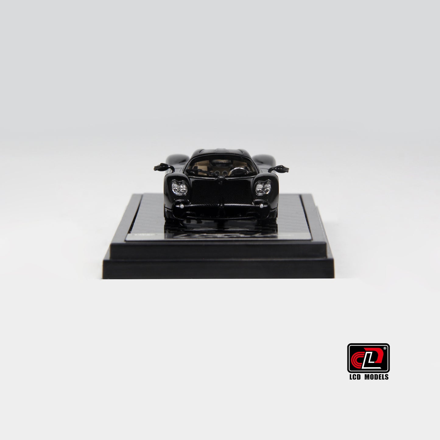 LCD Models - Pagani Utopia Carbon Black - Scala 1/64 LCD64039-CB