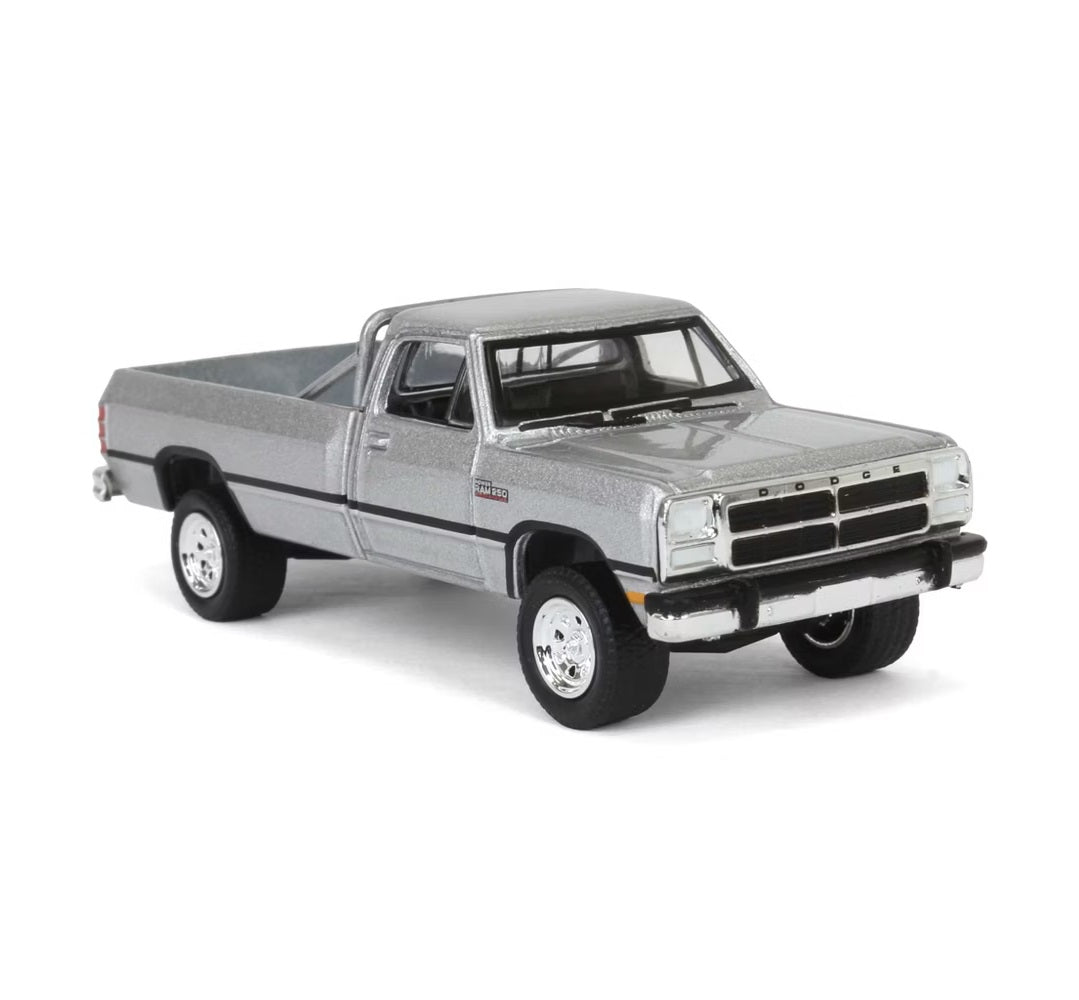 1992 Dodge Ram D250 Power Ram Lifted Rollbar Silver - Series All Terrain - Greenlight - Scala 1/64