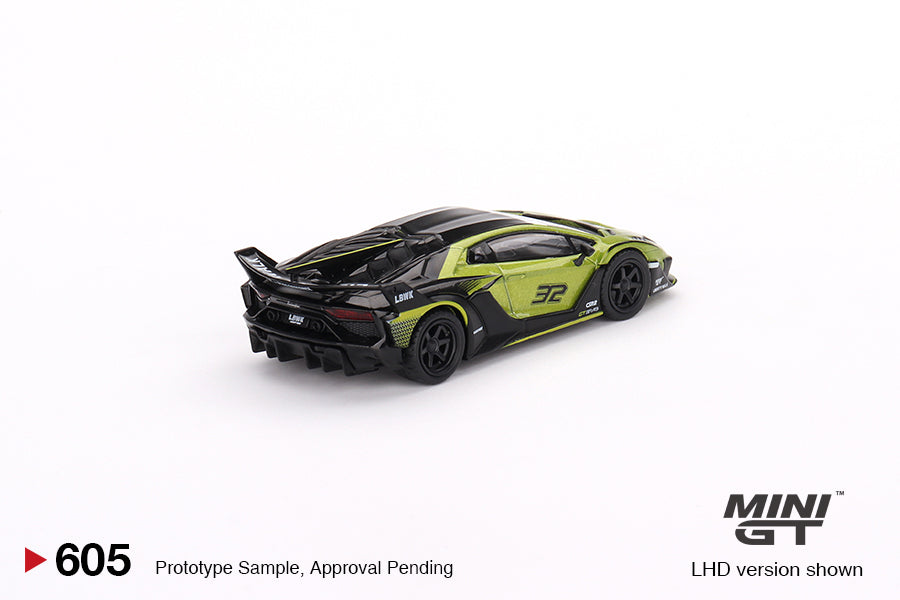 Lamborghini LB-Silhouette WORKS Aventador GT EVO Lime LBWK - Mini GT - Scala 1/64 MGT00605-LB