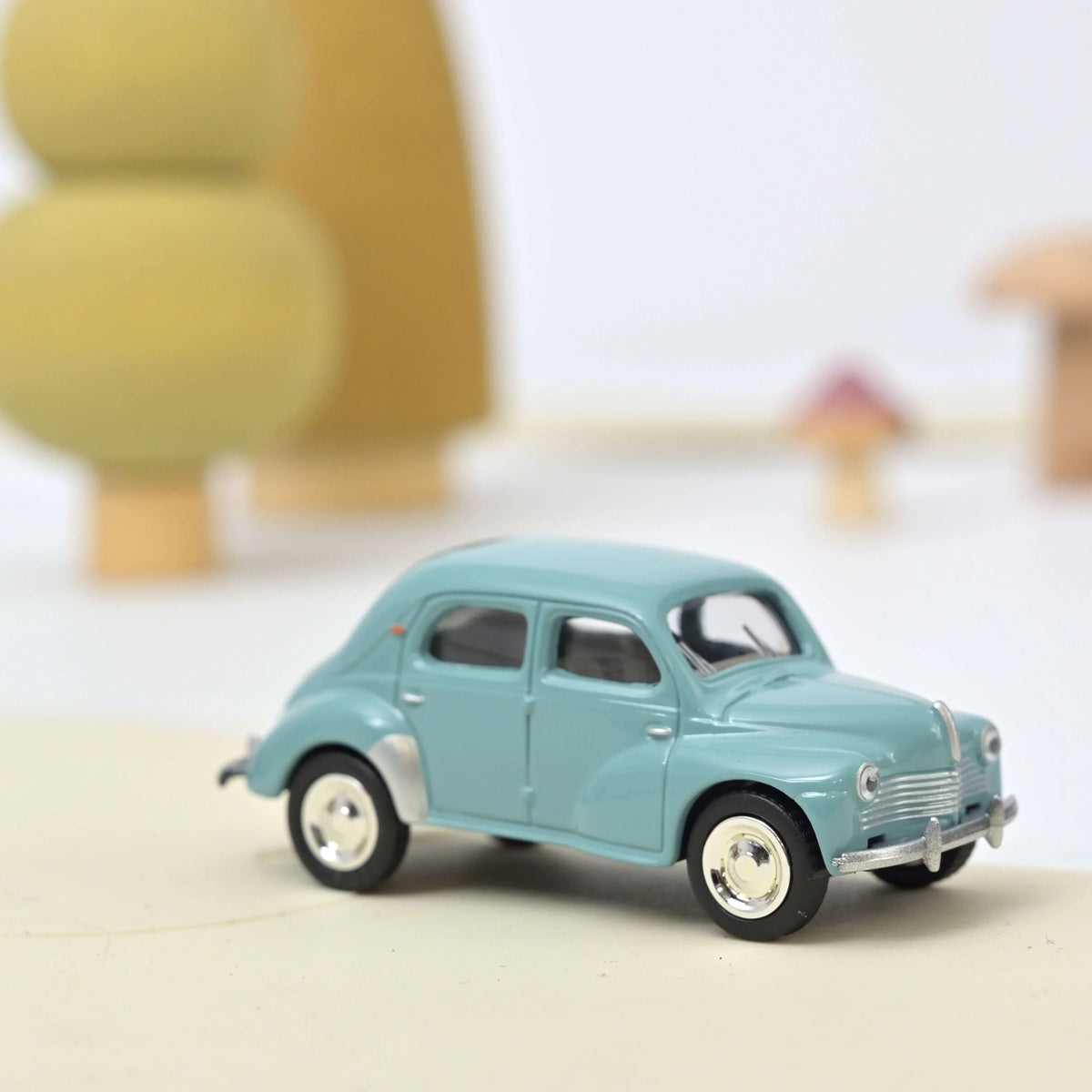 Norev - Renault 4CV 1952 Clear Blue - Scala 1/54