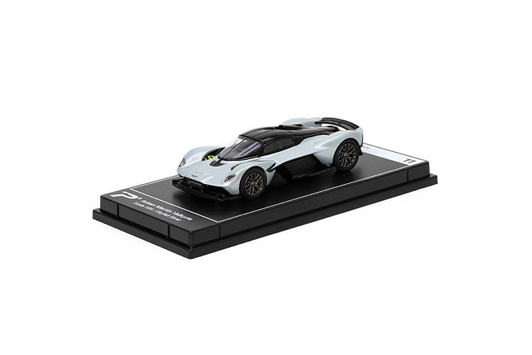 Aston Martin Valkyrie (Skyfall Silver) - PosterCars - Scala 1/64 H011