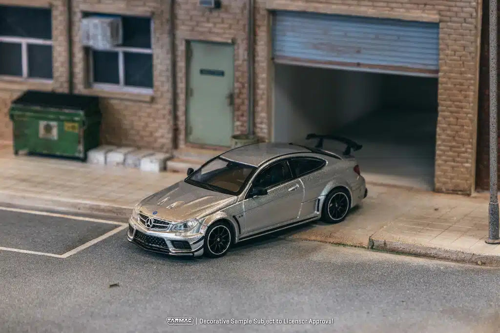 Mercedes-Benz C 63 AMG Coupé Black Series Silver Metallic - Tarmac Works GLOBAL64 - Scala 1/64 T64G-009-SL