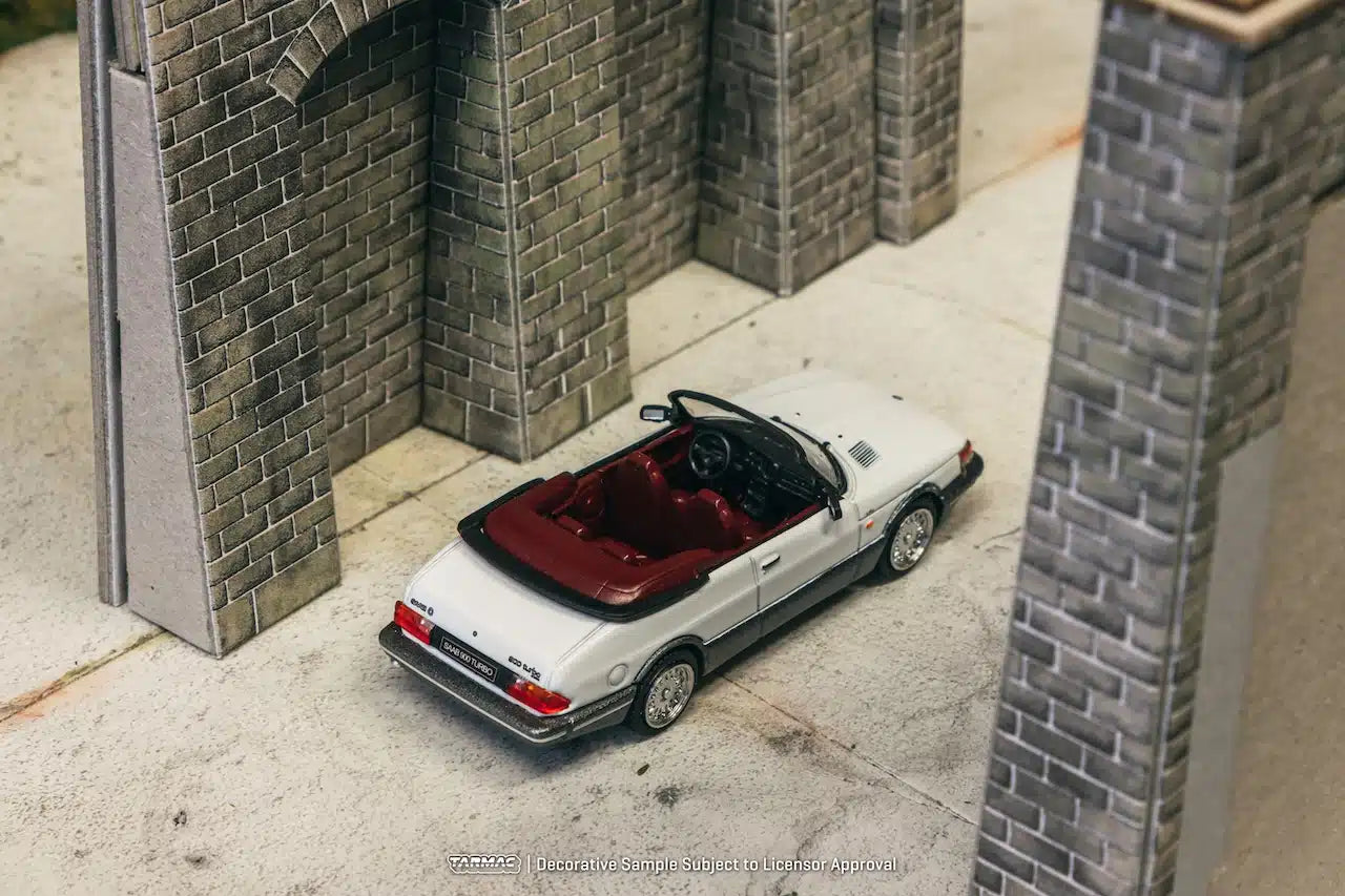Saab 900 Turbo Convertible White - Tarmac Works GLOBAL64 - Scala 1/64 T64G-067-WH