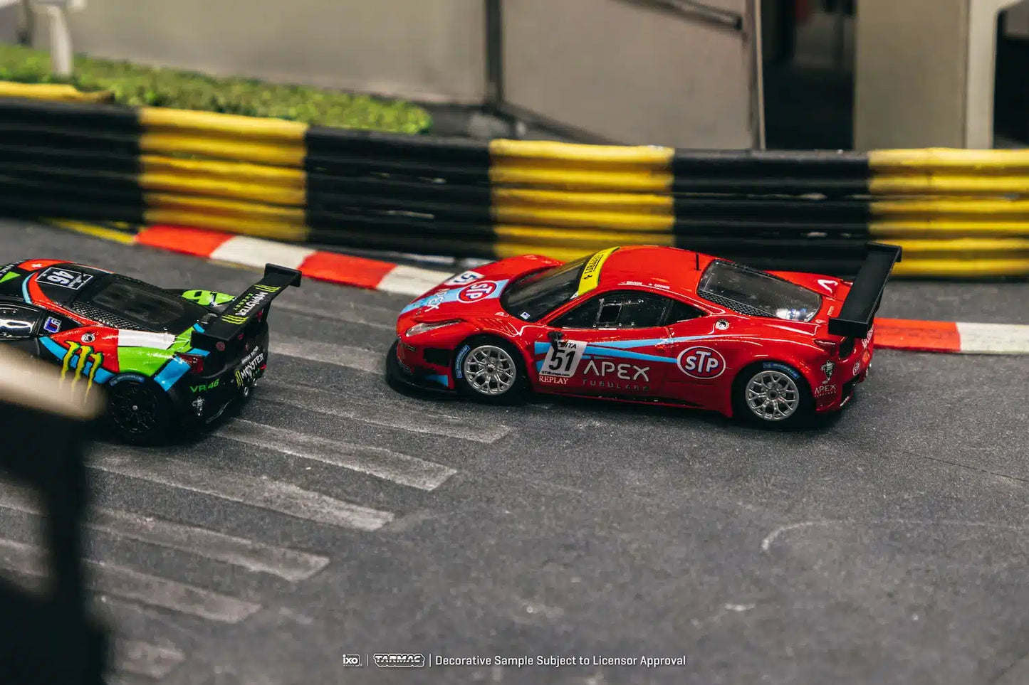 Ferrari 458 Italia GT3 FIA GT3 Europe 2011 - Tarmac Works HOBBY64 - Scala 1/64 T64-073-11FGE51