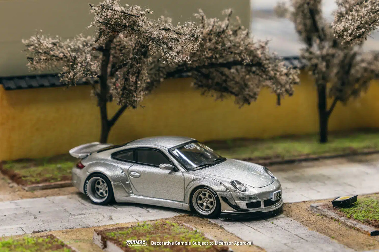 RWB 997 Abu Dhabi - Tarmac Works HOBBY64 - Scala 1/64 T64-057-AB