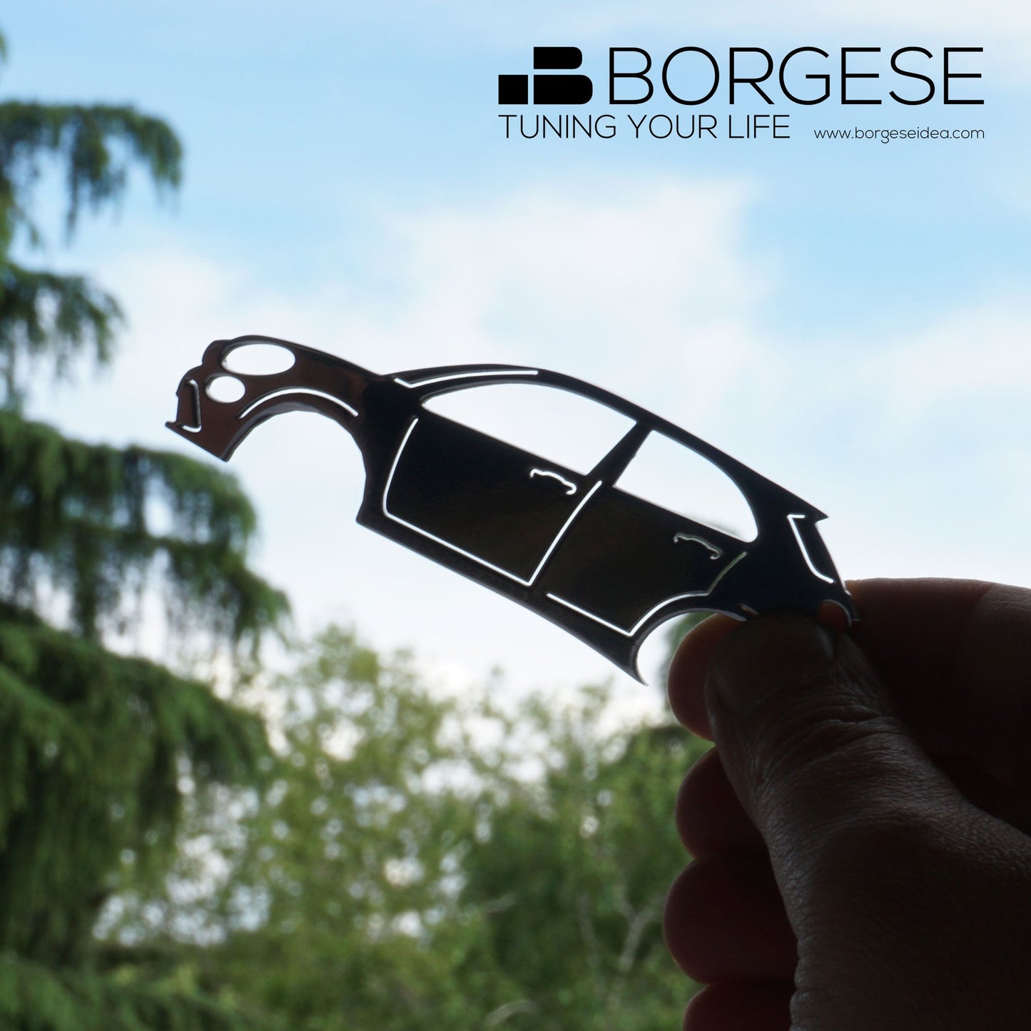 Abrebotellas Fiat 500X en acero inoxidable pulido