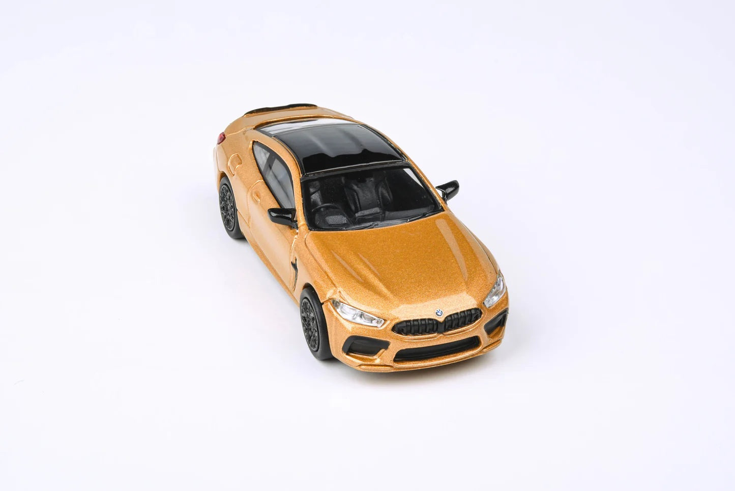 BMW M8 Ceylon Gold - Para64 - Scala 1/64
