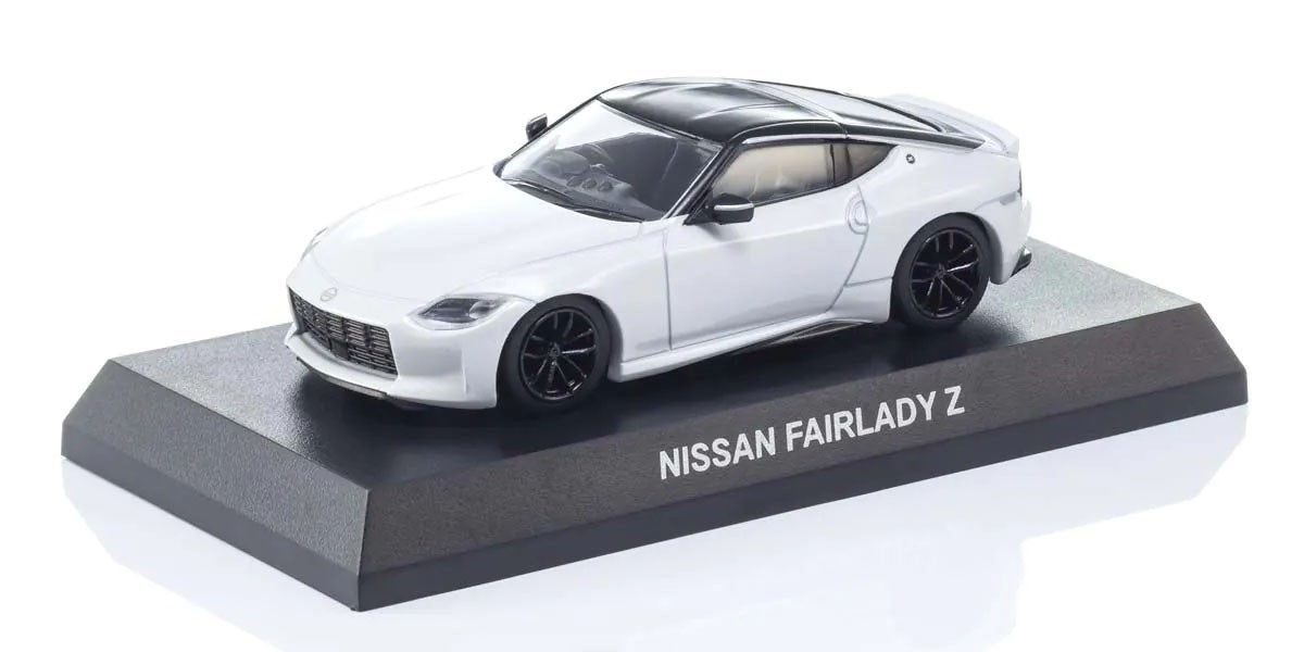 Nissan Fairlady Z White - Kyosho Mini Car & Book - Scala 1/64