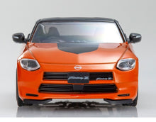 Cargar imagen en el visor de la galería, Nissan Fairlady Z Edición personalizada Naranja - Kyosho Mini Car &amp; Book - Escala 1/64
