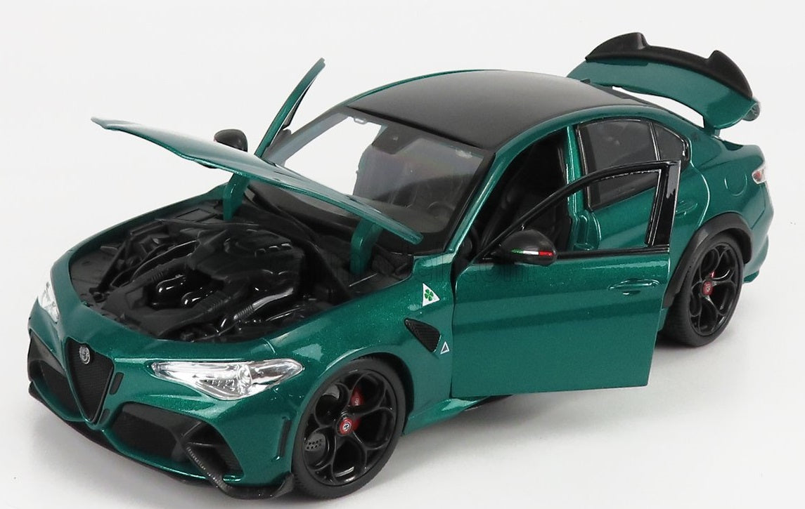 Alfa Romeo Giulia GTAm 2020 Montreal Verde - BBurago - Escala 1/18