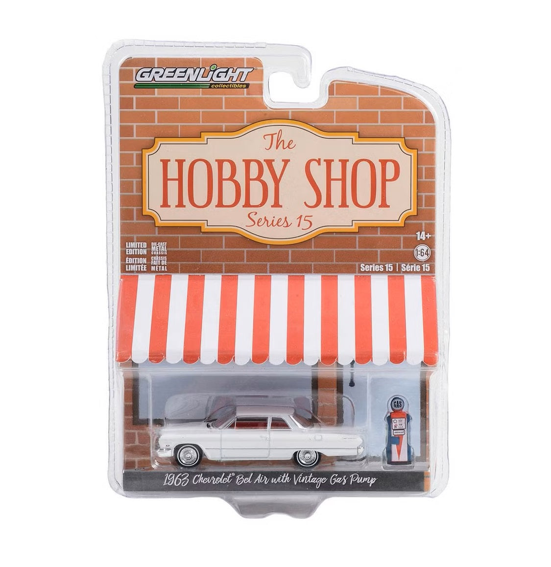 1963 Chevrolet Bel Air with Vintage Gas Pump Series Hobby Shop - Greenlight - Scala 1/64