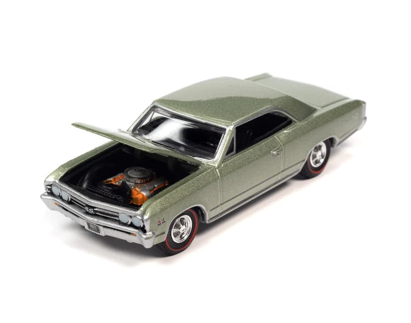 1967 Chevy Chevelle SS 396 Mountain Green Poly - Auto World - Scala 1/64