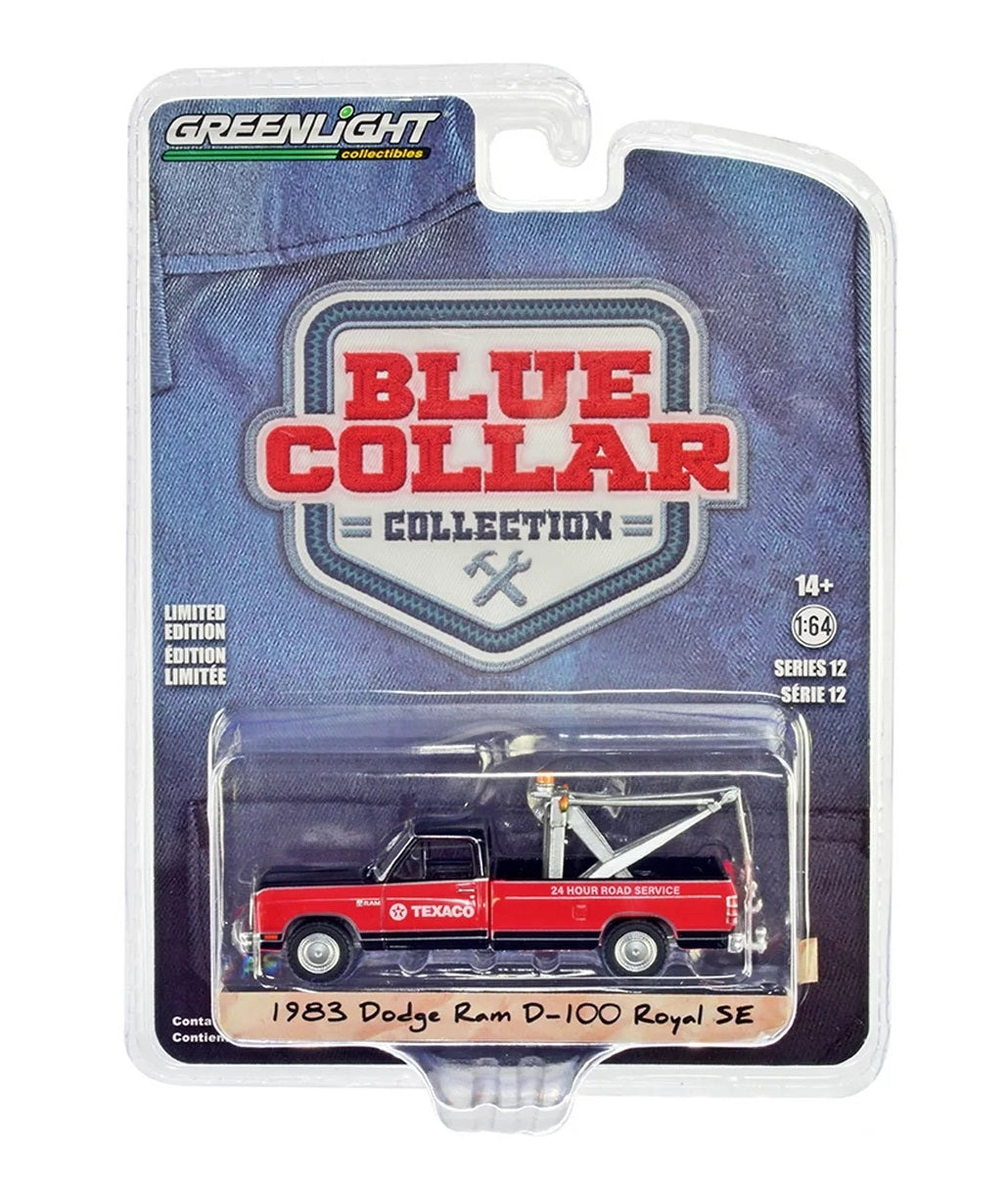 1983 Dodge Ram D-100 Royal SE Grúa Negra, Roja y Negra - Serie Collar Azul - Luz Verde - Escala 1/64