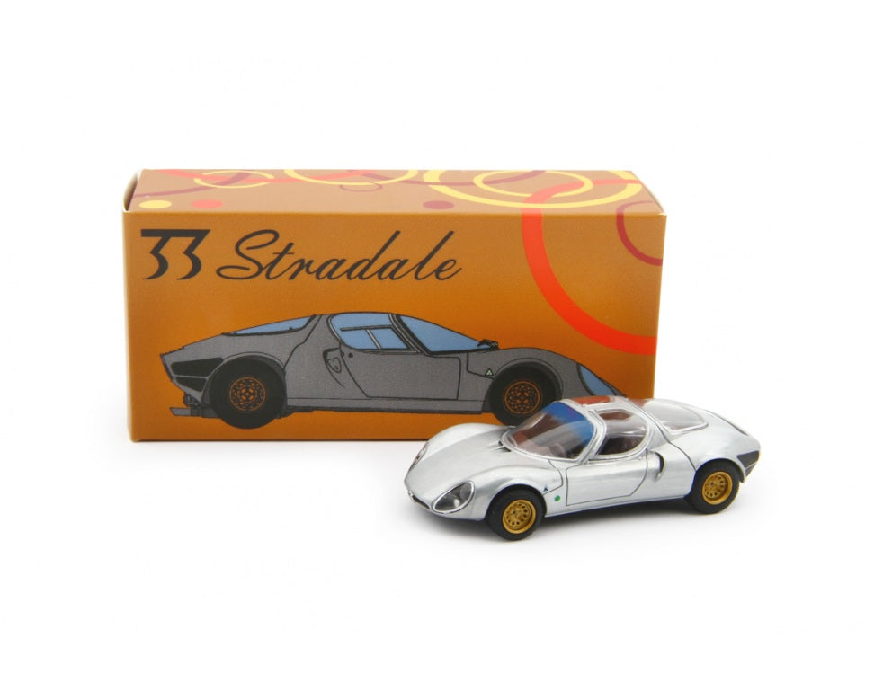 Alfa Romeo 33 Coupè Stradale 1967 Silver Prototipo - Laudoracing - Scala 1/64