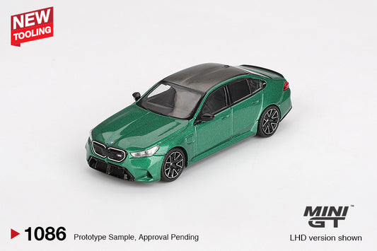 BMW M5 (G90) Isle of Man Green Metallic - Mini Gt - Scala 1/64 MGT01086-L