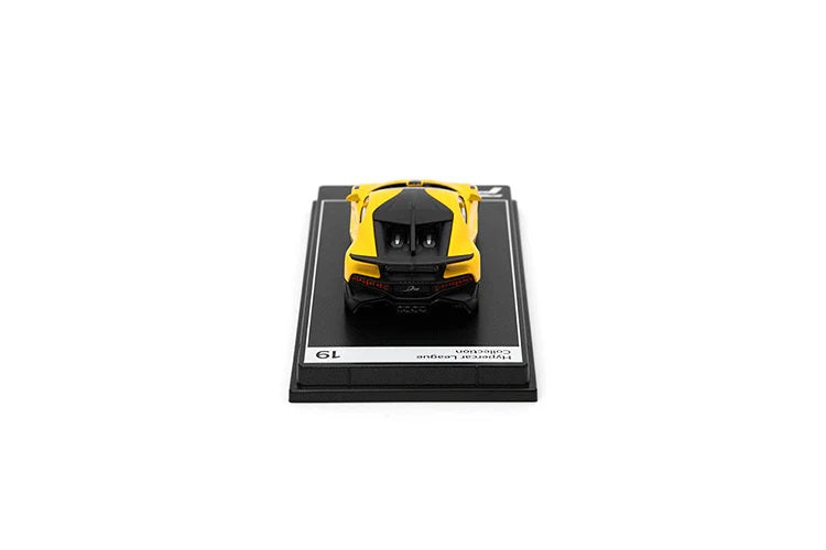 Bugatti Divo (Jaune Soufre) - PosterCars - Scala 1/64 H19