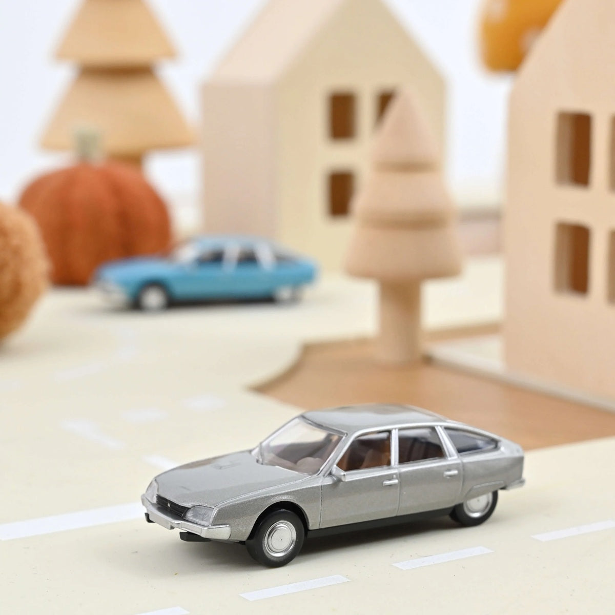 Citroen CX 1974 Largentière Grey - Norev - Scala 1/64