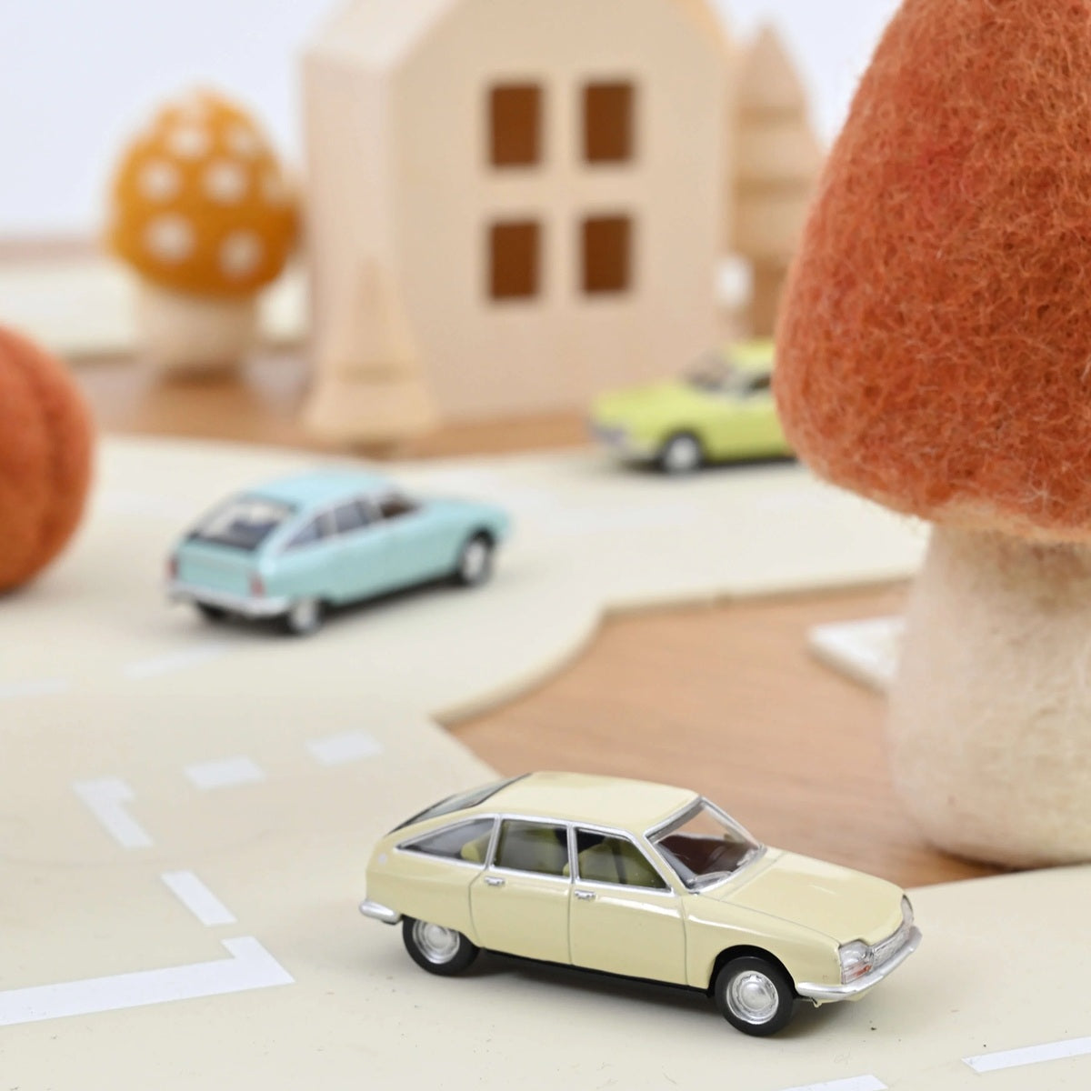 Citroen GS 1971 Erable Beige - Norev - Scala 1/64