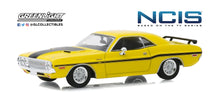 Cargar imagen en el visor de la galería, Serie de TV Dodge Challenger NCIS de Gibbs - Greenlight - Escala 1/64
