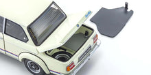 Cargar imagen en el visor de la galería, FOTO 7 Kyosho BMW 2002 Turbo 1974 Bianca CODICE KS08544W
