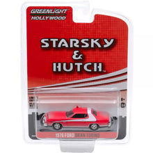 Cargar imagen en el visor de la galería, Ford Gran Torino 1976 (Versión Sucia) Serie de TV Starsky &amp; Hutch - Greenlight - Escala 1/64
