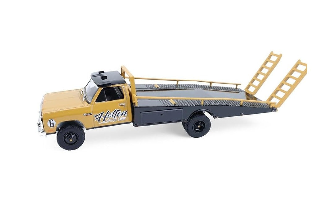 1965 Dodge Coronet  and 1985 Dodge Ram D350 Ramp Truck "Hotton Speed Shop" - Series HD Trucks - Greenlight - Scala 1/64