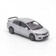 Carica l&#39;immagine nel visualizzatore di Gallery, Honda Civic Type-R Sedan (FD2) 2007 Silver - DCT Die Cast Team - Scala 1/64
