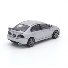 Carica l&#39;immagine nel visualizzatore di Gallery, Honda Civic Type-R Sedan (FD2) 2007 Silver - DCT Die Cast Team - Scala 1/64
