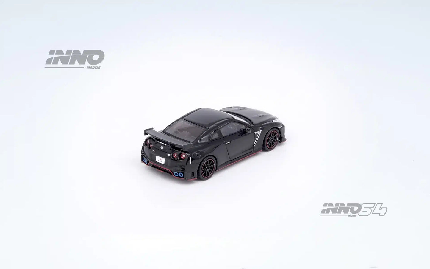 INNO64 - Nissan GT-R (R35) NISMO Black - Scala 1/64 IN64-R35N-BLA