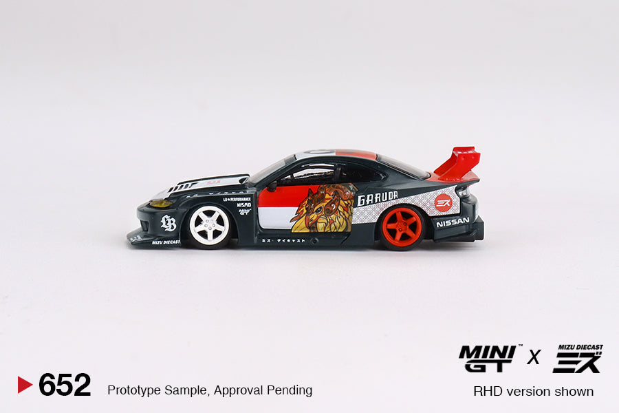 LB-Super Silhouette Nissan SILVIA (S15) “GARUDA” - Mini GT x MIZU Diecast - Scala 1/64 MGT00652