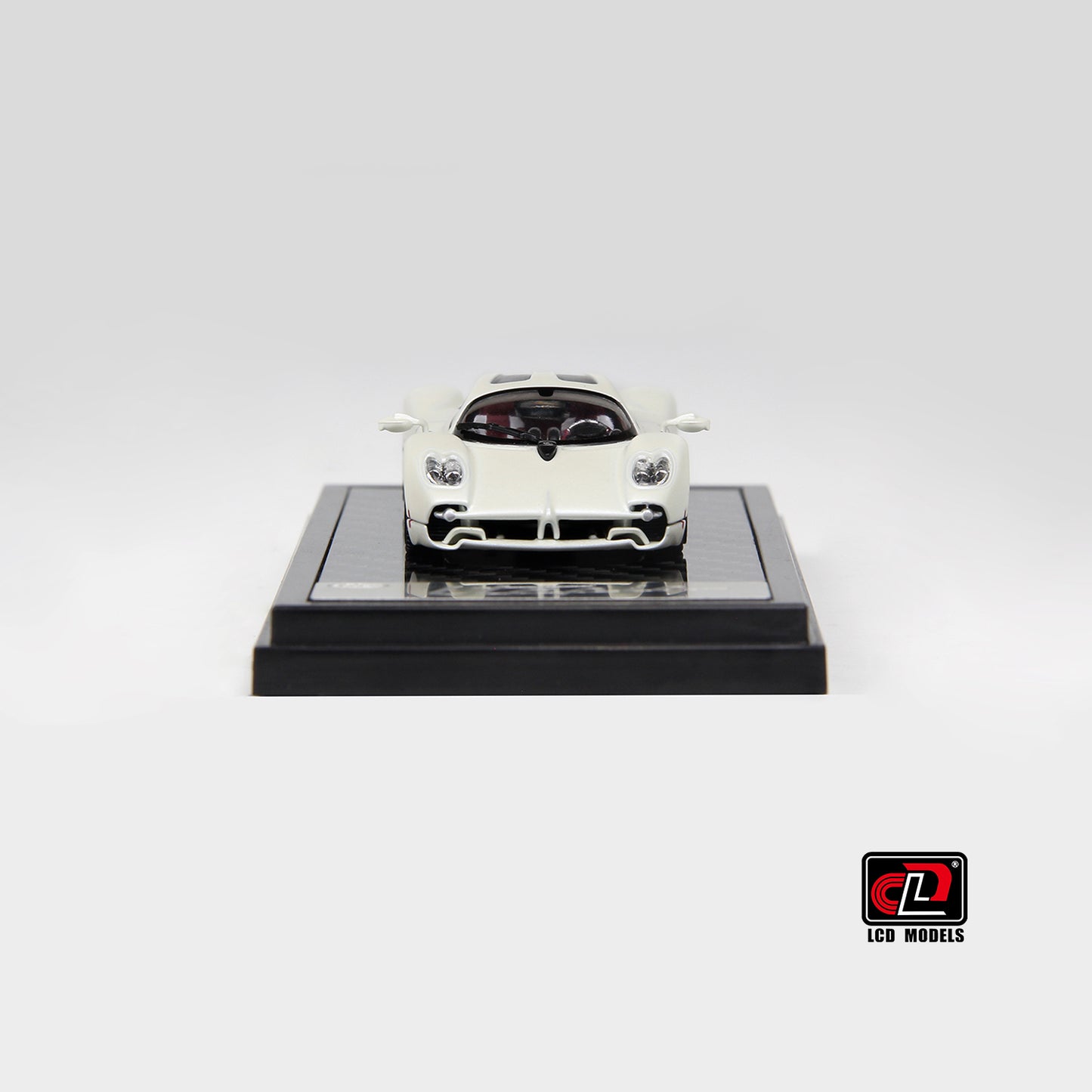 LCD Models - Pagani Utopia White - Scala 1/64 LCD64039-WH