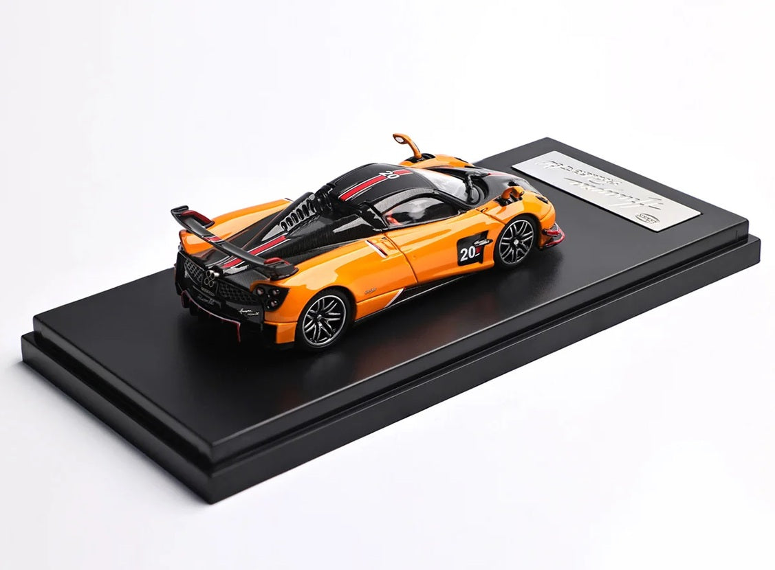 Pagani Huayra BC Roadster Orange - LCD Models - Scala 1/64 LCD64011-OR