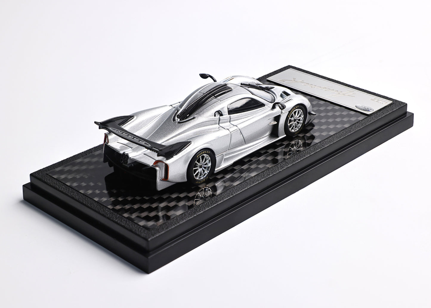 Pagani Huayra R Silver - LCD Models - Scala 1/64 LCD64028-SI