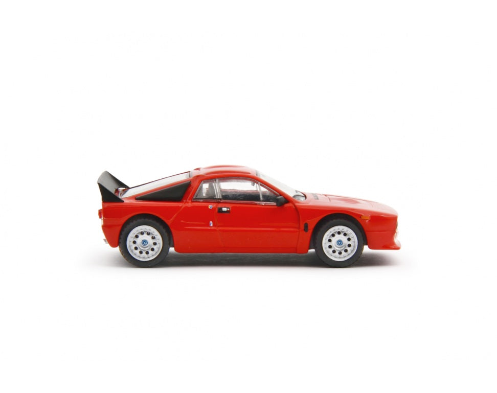 Lancia 037 Rally Stradale Prototipo 1982 Rosso - Laudoracing - Scala 1/64