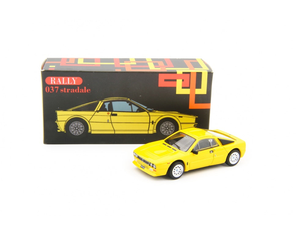 Lancia 037 Rally Stradale 1982 Giallo - Laudoracing - Scala 1/64