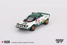 Cargar imagen en el visor de la galería, Lancia Stratos HF 1975 Rally San Remo Ganador #11 - Mini GT - Escala 1/64
