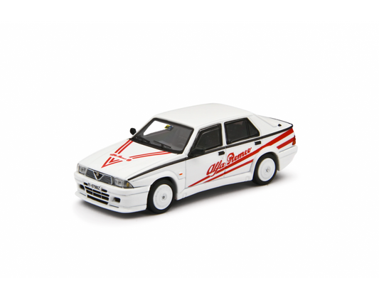 Alfa Romeo 75 1.8i Turbo Evoluzione 1987 Alfa Livery White - Laudoracing - Scala 1/64