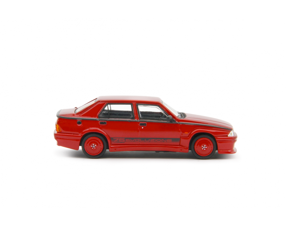 Alfa Romeo 75 1.8i Turbo Evoluzione 1987 Stradale - Laudoracing - Scala 1/64