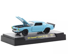 Charger l&#39;image dans la galerie, Chevrolet Camaro SS 396 1971 Blue - M2 Machines - Scala 1/64
