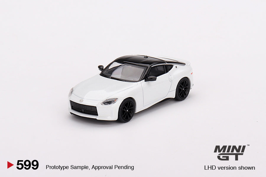 Nissan Z Performance 2023 Everest White LDH - Mini GT - Scala 1/64 MGT00599-L