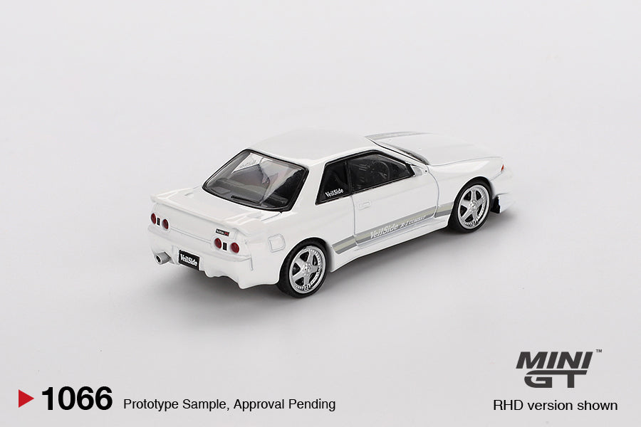 Nissan Skyline GT-R R32 Veilside Combat C-I White 2011 (RHD