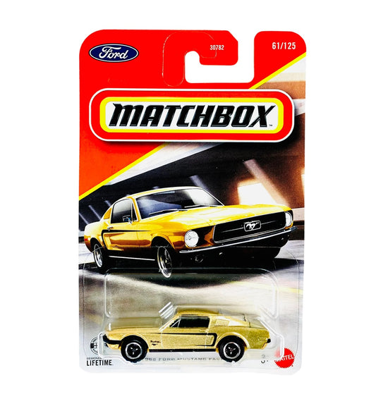 1968 Ford Mustang Fastback Gold #61 Long Card - Matchbox - Scala 1/64 Circa