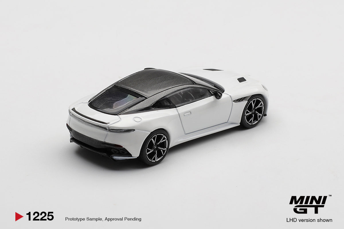 Aston Martin DBS Stratus White 2024 - Mini GT - Scala 1/64 MGT01225-L
