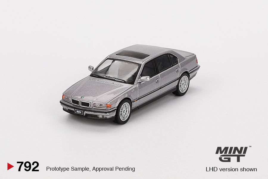BMW 750IL Aspen Silver Metallic - Mini GT - Scala 1/64 MGT00792-R RHD