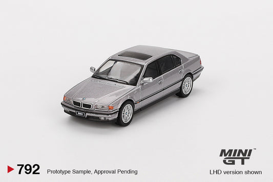 BMW 750IL Aspen Silver Metallic - Mini GT - Scala 1/64 MGT00792-R RHD