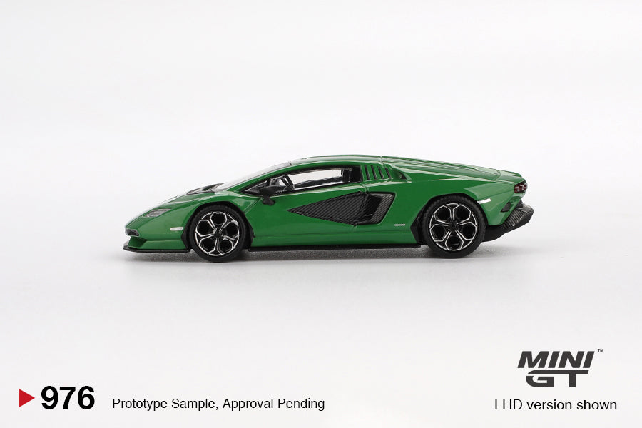 Lamborghini Countach LPI 800-4 Verde Medio 2022 - Mini GT - Scala 1/64 MGT00976-L