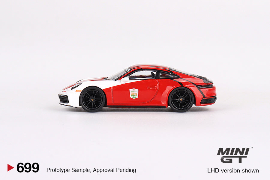 Porsche 911 (992) Carrera 4S Naranja Lava - Mini GT - Escala 1/64