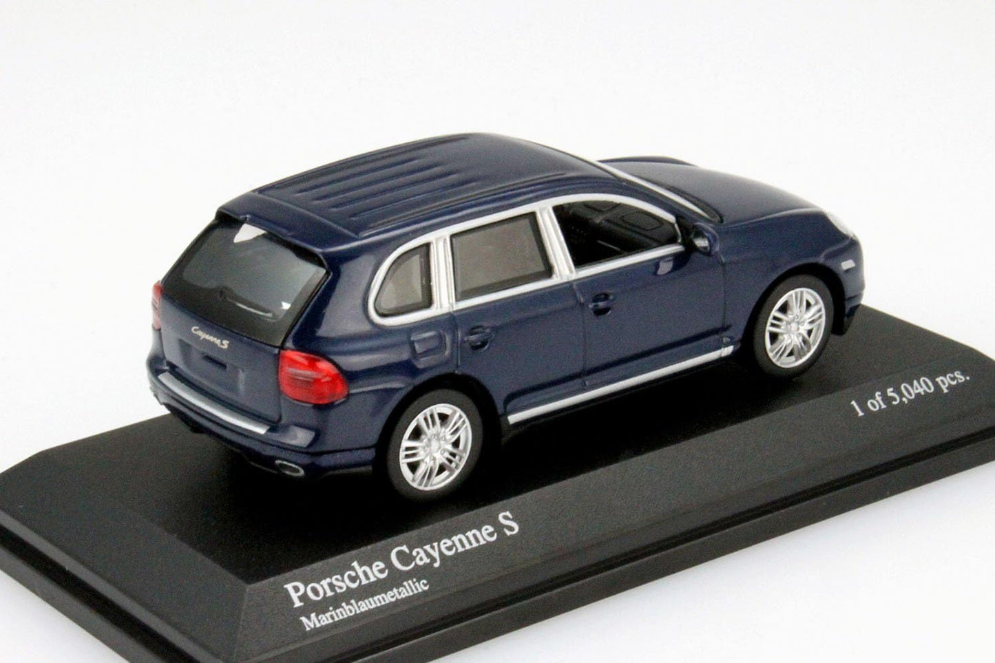 Porsche Cayenne S 2007 Blue Metallic - Minichamps - Scala 1/64 640066210