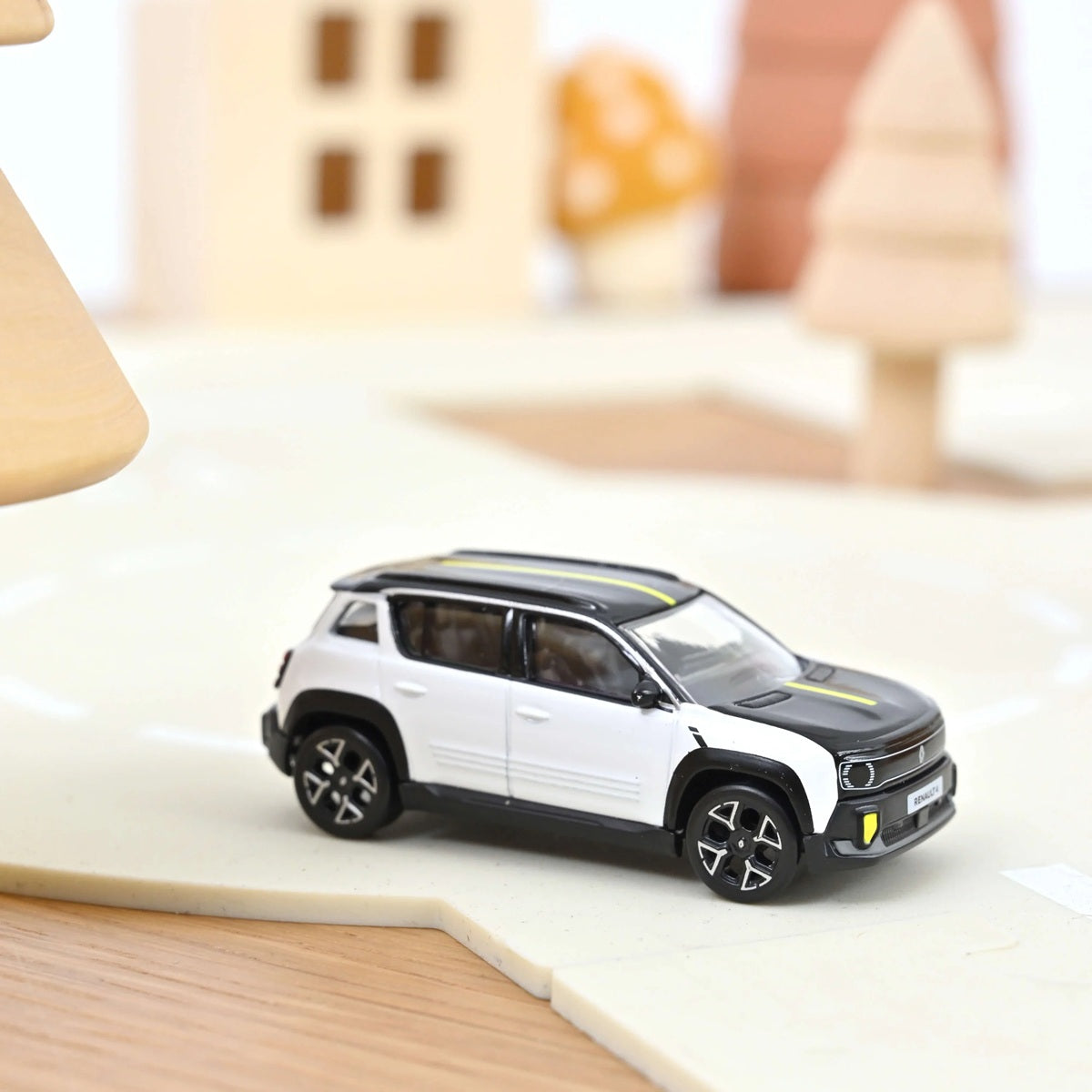 Renault 4 E-Tech Electric 2025 Glacier White and Black - Norev - Scala 1/64