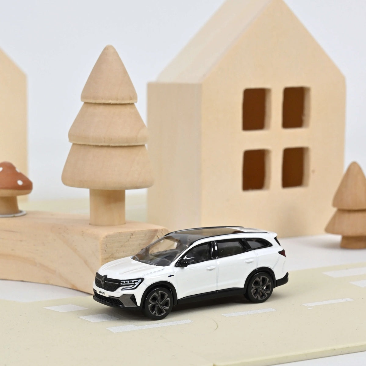 Citroen 2CV Charleston 1982 Rojo y Negro - Norev - Escala 1/64 Aprox